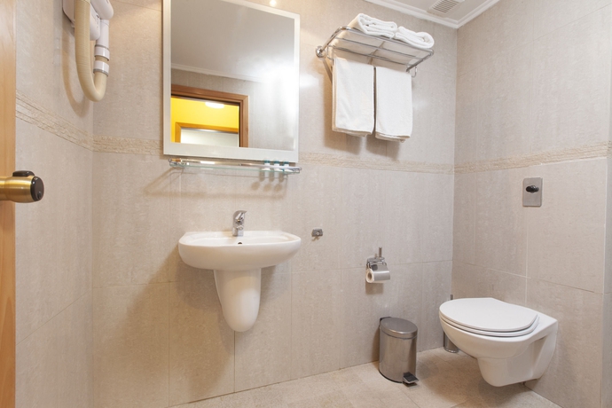 Imagen de la habitación del Hotel Telioni. Foto 9
