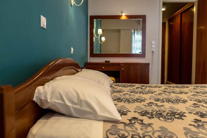 Imagen de la habitación del Hotel Telis. Foto 7