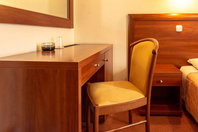 Imagen de la habitación del Hotel Telis. Foto 18