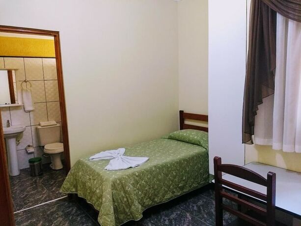 Imagen de la habitación del Hotel Telles. Foto 16