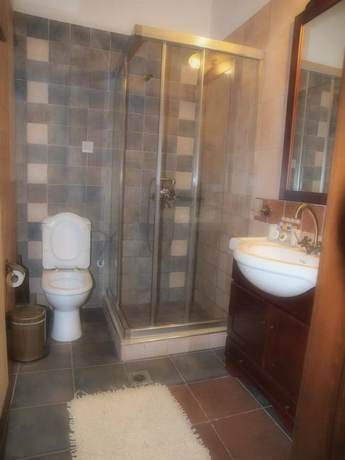 Imagen de la habitación del Hotel Teloneio. Foto 6