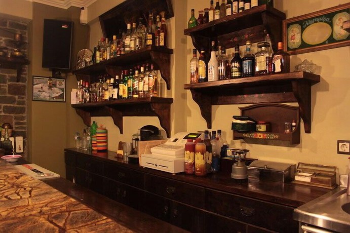 Imagen del bar/restaurante del Hotel Teloneio. Foto 4