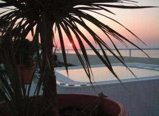 Imagen de la piscina del Hotel Temi. Foto 12