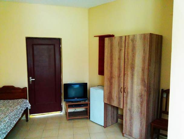 Imagen de la habitación del Hotel Temkri. Foto 12