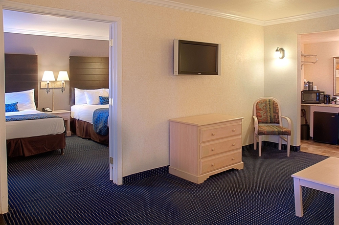 Imagen de la habitación del Hotel Tempe/Phoenix Airport InnSuites. Foto 4