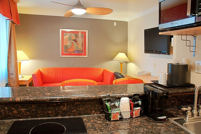 Imagen de la habitación del Hotel Tempe/Phoenix Airport InnSuites. Foto 5
