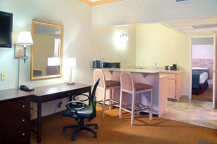 Imagen de los interiores del Hotel Tempe/Phoenix Airport InnSuites. Foto 14
