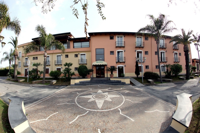 Imagen de los exteriores del Hotel Tempio. Foto 14