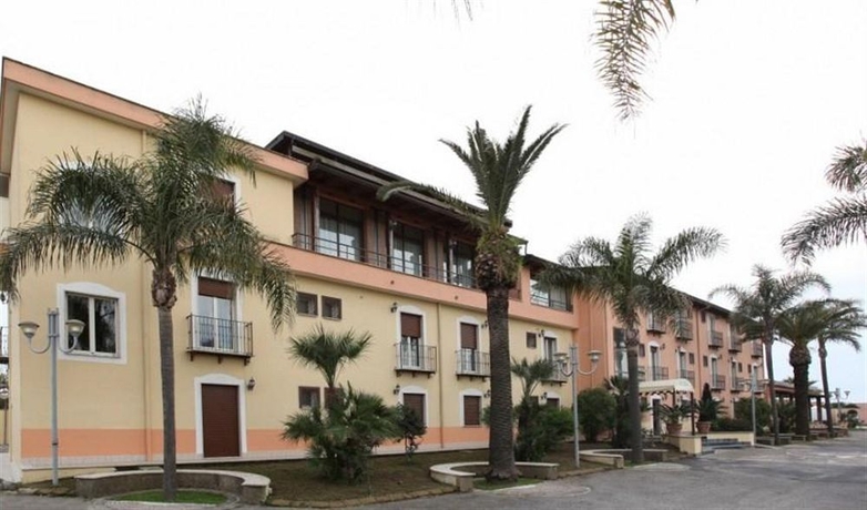 Imagen de los exteriores del Hotel Tempio. Foto 15