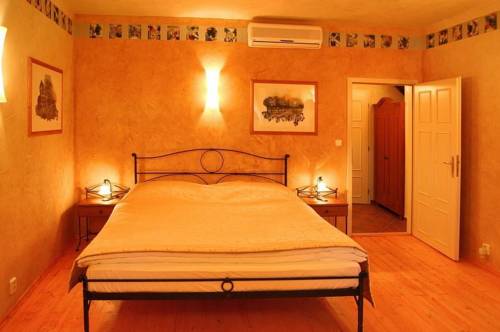 Imagen de la habitación del Hotel Templ. Foto 5