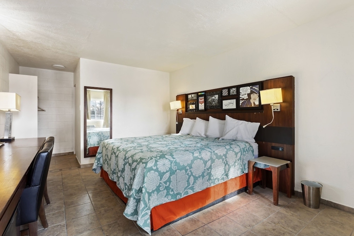 Imagen de la habitación del Hotel Temple View Inn. Foto 5