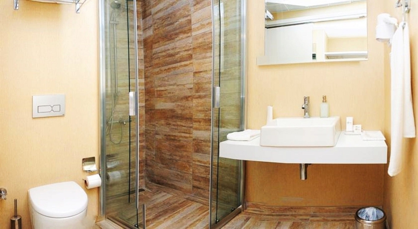 Imagen de la habitación del Hotel Tempo 4levent Istanbul. Foto 8