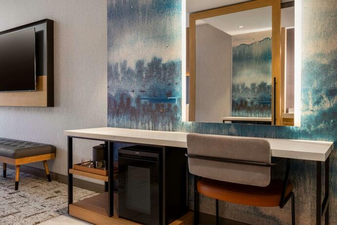 Imagen de la habitación del Hotel Tempo By Hilton Louisville Downtown Nulu. Foto 13
