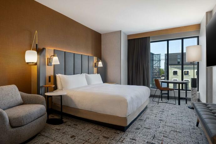 Imagen de la habitación del Hotel Tempo By Hilton Louisville Downtown Nulu. Foto 15