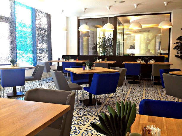 Imagen del bar/restaurante del Hotel Tempo Suites Airport İstanbul. Foto 4