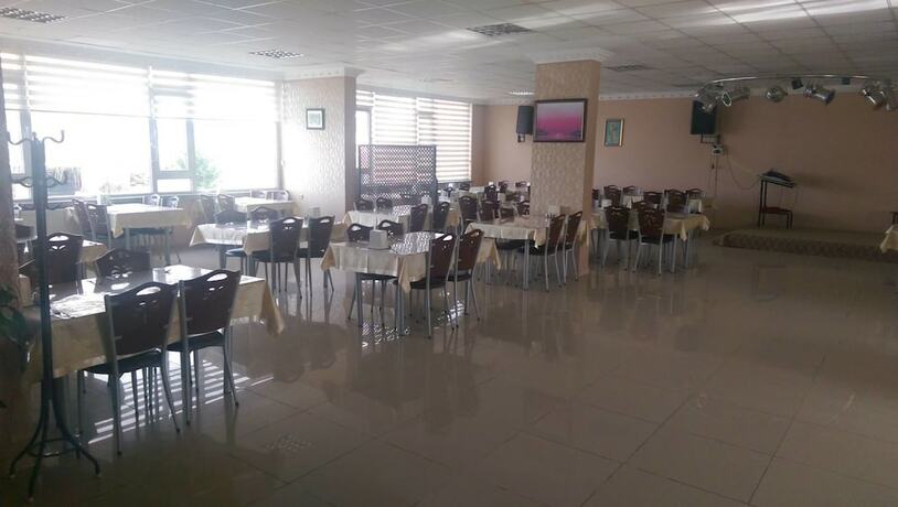 Imagen del bar/restaurante del Hotel Temur Termal Otel. Foto 7