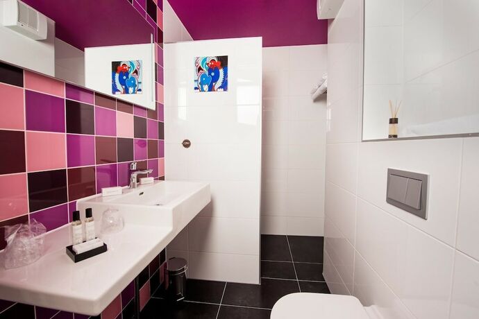 Imagen general del Hotel Ten Cate. Foto 9