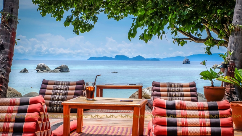 Imagen de los exteriores del Hotel Ten Moons Lipe Resort. Foto 15