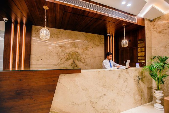 Imagen de los interiores del Hotel Ten Square. Foto 18