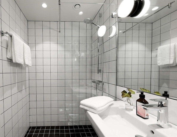 Imagen de la habitación del Hotel Ten, Upplands-V&auml;sby. Foto 10