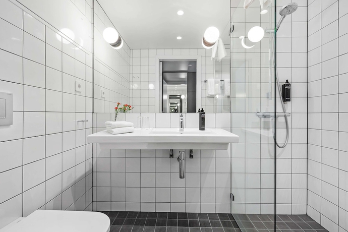 Imagen de la habitación del Hotel Ten, Upplands-V&auml;sby. Foto 11