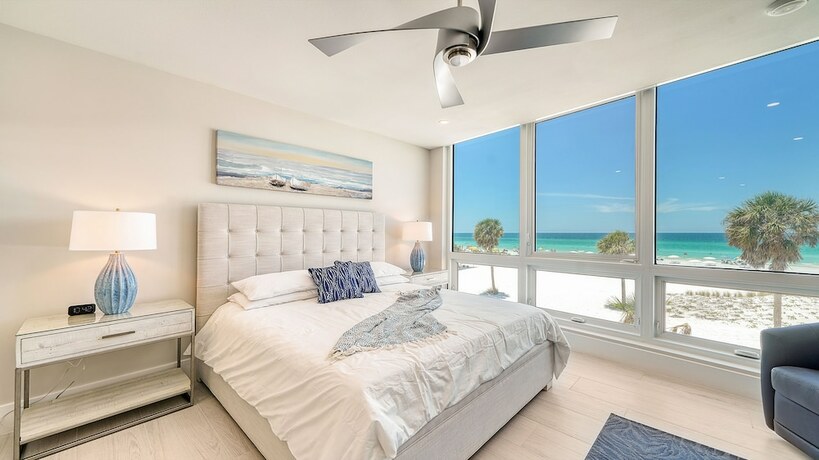 Imagen de la habitación del Hotel Ten35 Seaside Rentals. Foto 14