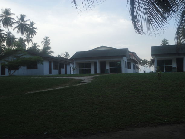 Imagen de los interiores del Hotel Tenack Beach Resort and. Foto 16