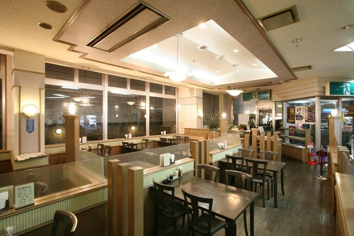 Imagen del bar/restaurante del Hotel Tendo Central. Foto 16