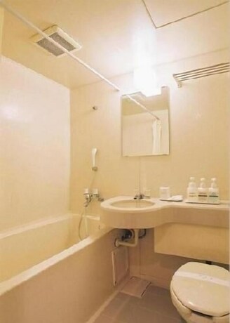 Imagen de la habitación del Hotel Tendo Central. Foto 24