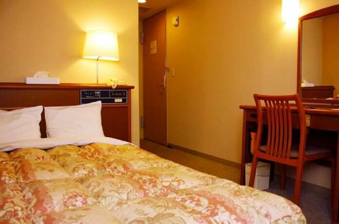 Imagen de la habitación del Hotel Tendo Central. Foto 25