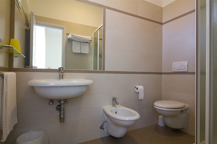 Imagen de la habitación del Hotel Tenerife. Foto 7