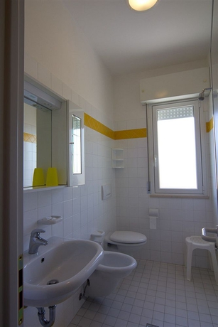 Imagen de la habitación del Hotel Tenerife. Foto 9