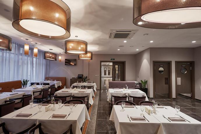 Imagen del bar/restaurante del Hotel Tenet. Foto 2