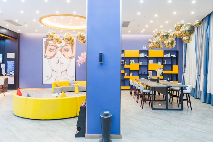 Imagen de los interiores del Hotel Tengchong Soft Time. Foto 19