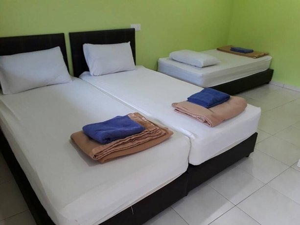 Imagen de la habitación del Hotel Tengkera. Foto 8