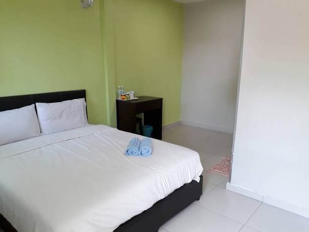 Imagen de la habitación del Hotel Tengkera. Foto 11