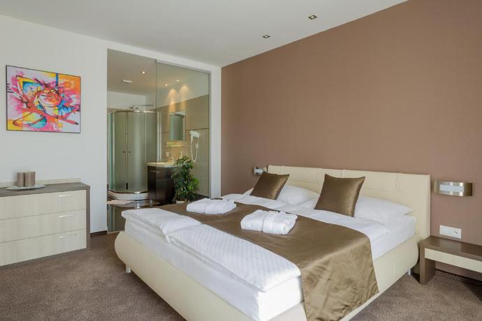 Imagen de la habitación del Hotel Tenis. Foto 4