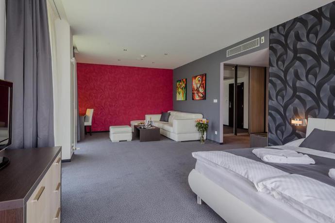 Imagen de la habitación del Hotel Tenis. Foto 5