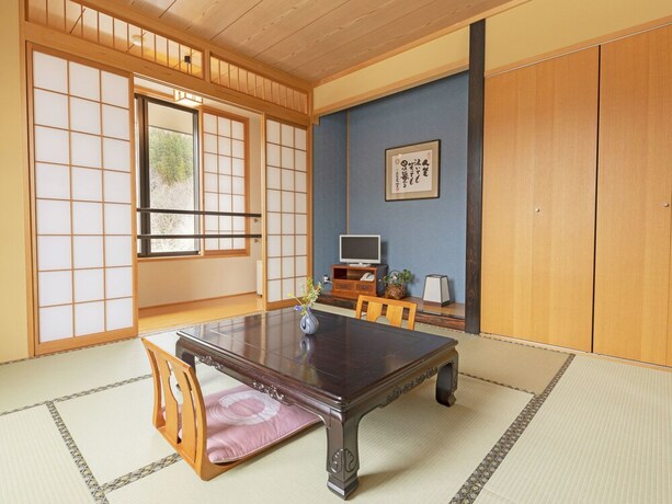 Imagen de la habitación del Hotel Tenjiku Onsennosato. Foto 29