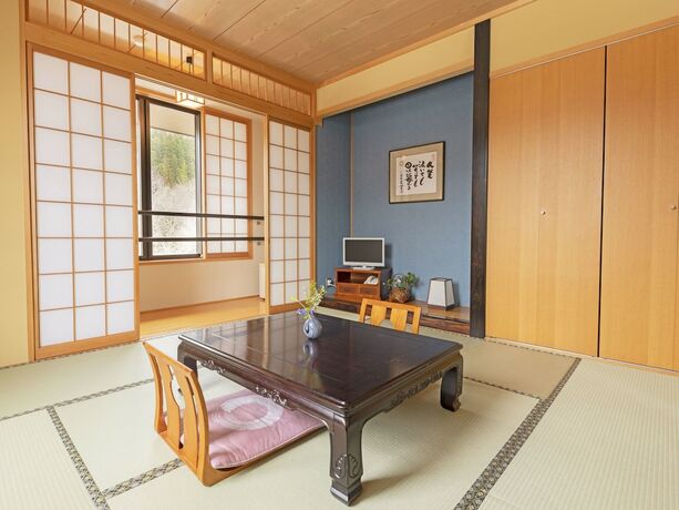 Imagen de la habitación del Hotel Tenjiku Onsennosato. Foto 36