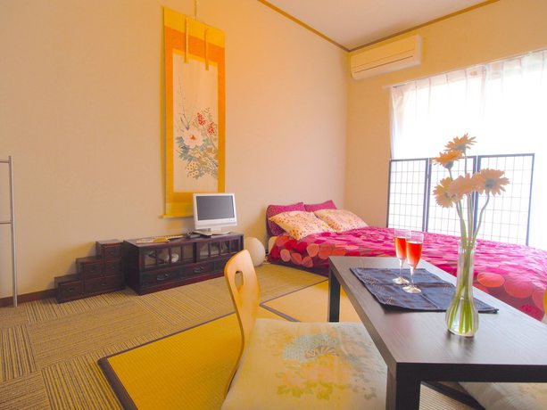 Imagen de la habitación del Hotel Tenjin. Foto 17