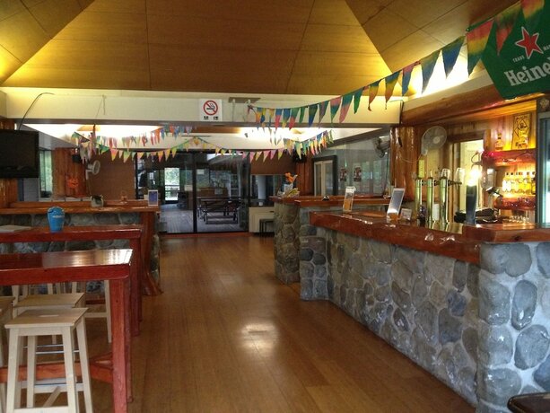 Imagen del bar/restaurante del Hotel Tenjin Lodge. Foto 9