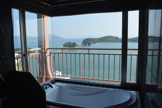 Imagen de la habitación del Hotel Tenku Kairo. Foto 10