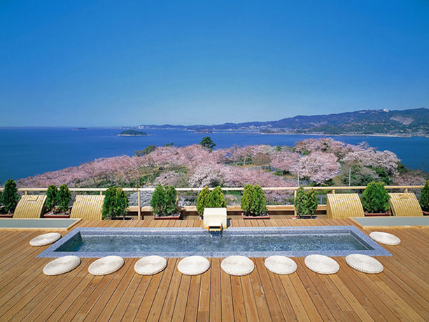 Imagen de la piscina del Hotel Tenku Kaiyu No Yado Suehiro. Foto 13