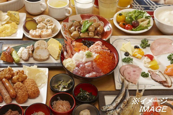 Imagen de la piscina del Hotel Tennen Onsen Toyama Tsurugi No Yu Onyado Nono. Foto 5