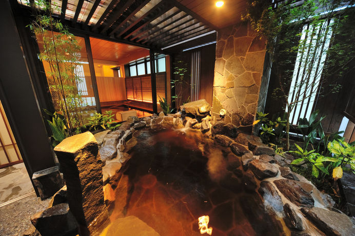 Imagen de los interiores del Hotel Tennen Onsen Toyama Tsurugi No Yu Onyado Nono. Foto 4