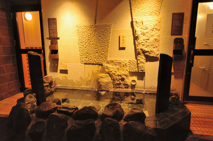 Imagen de la piscina del Hotel Tennen Onsen Toyama Tsurugi No Yu Onyado Nono. Foto 13