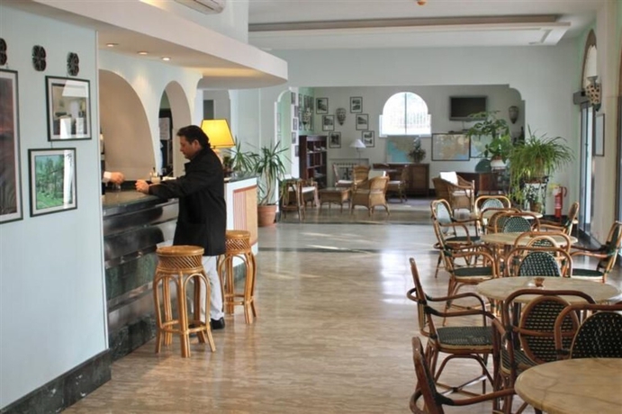 Imagen de los interiores del Hotel Tennis. Foto 15