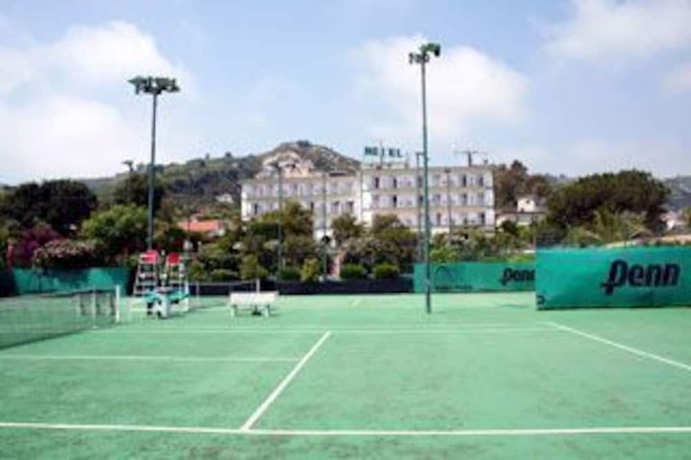 Imagen general del Hotel Tennis. Foto 4