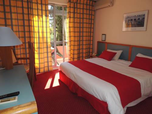 Imagen de la habitación del Hotel Tennis International. Foto 3
